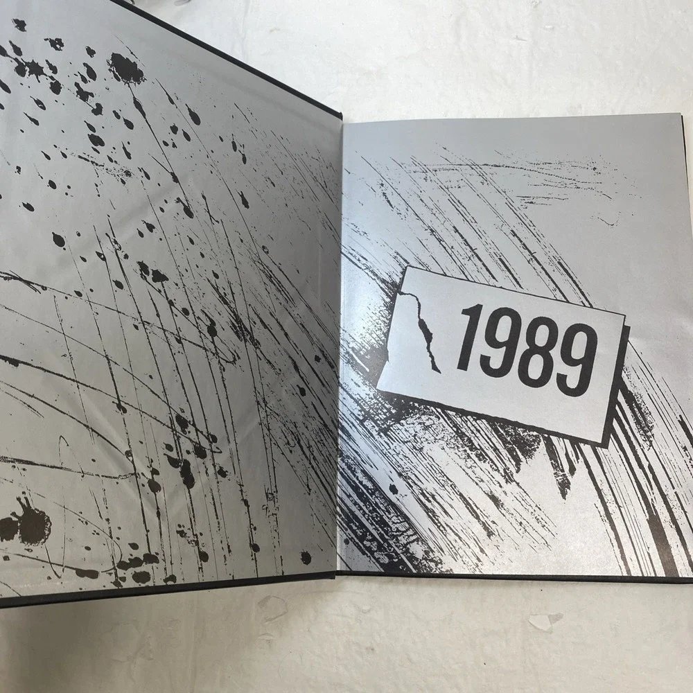 1989 ST.‎ MARYS SENIOR HIGH SCHOOL YEARBOOK, THE VOYAGER, ST. MARYS, PA